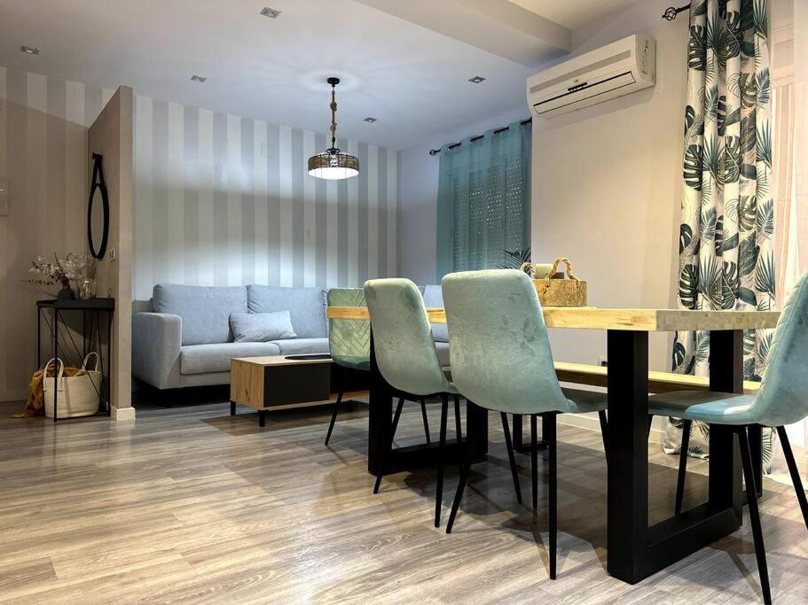 Apartamento Turistico Ohana Nani Кордоба Екстериор снимка